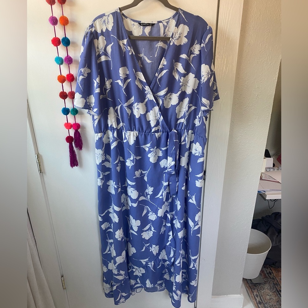 Bloom Dress - Floral Ruffle Knot Side Wrap Dress - 22 / 3X